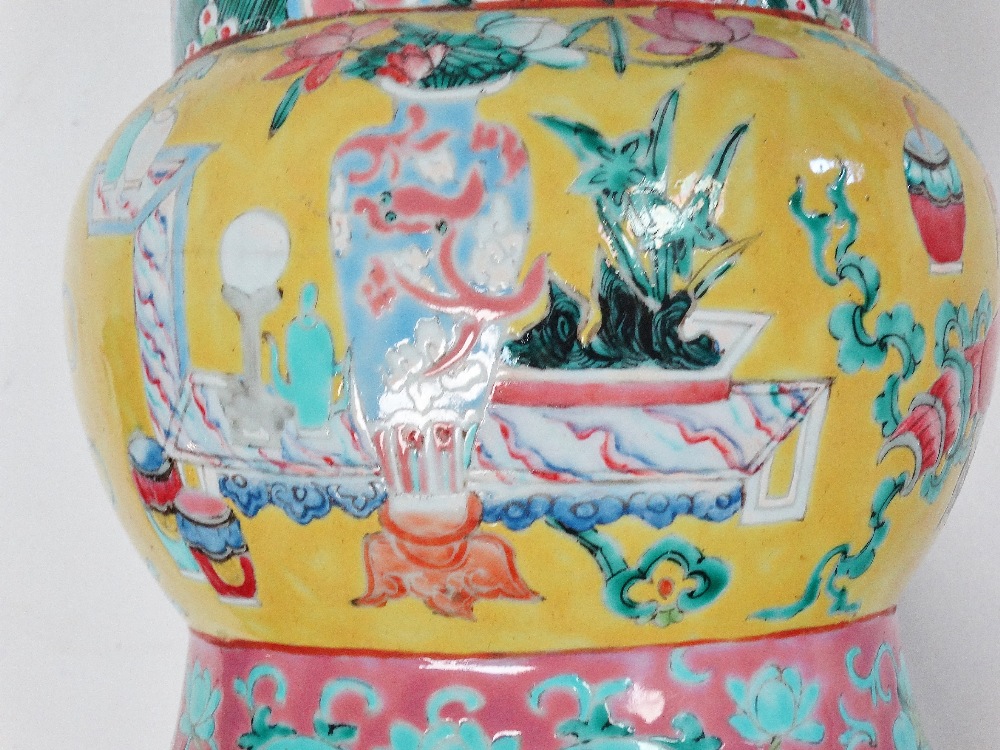 19th century Chinese vase - A Chinese famille rose vase, the central yellow ground band decorated - Image 5 of 7
