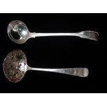 Silver - A berry spoon strainer, Birmingham 1905, maker's mark for Hilliard & Thomason, length 14cm,