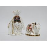 A Royal Crown Derby bear - with shopping bag, height 10cm, together with an Imari pattern