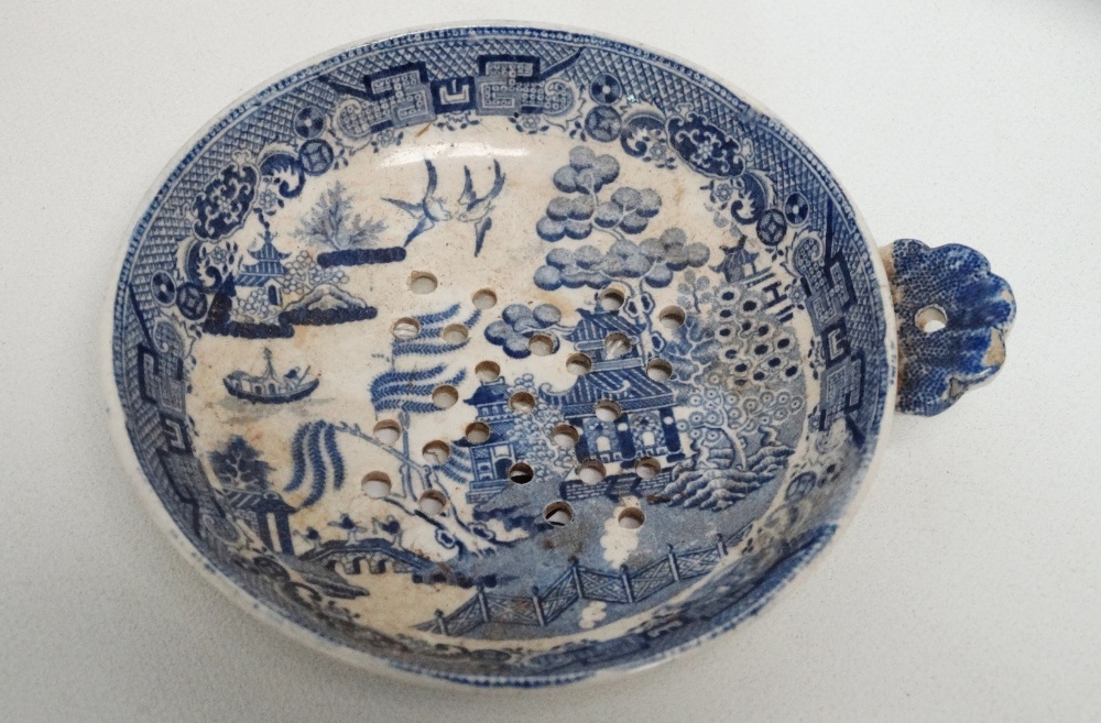 Branksome China ashtray - modelled with Spaniel and Scottie dogs, together with a Crown Devon - Image 3 of 4