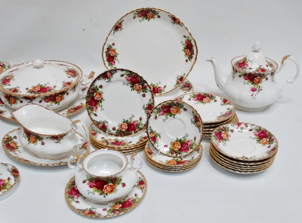 A Royal Albert 'Old Country Roses' part dinner and tea service - including a tureen, teapot, cups, - Image 4 of 5
