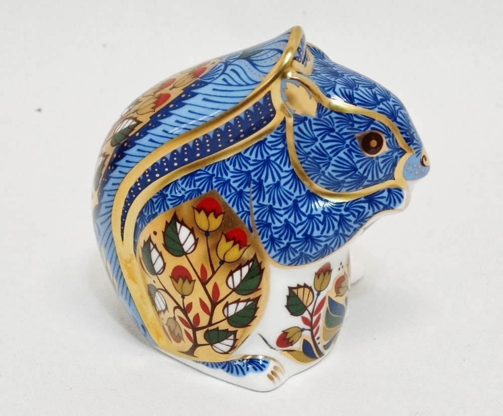 Royal Crown Derby Debenhams squirrel paperweight - decorated in Imari pattern, with a gold