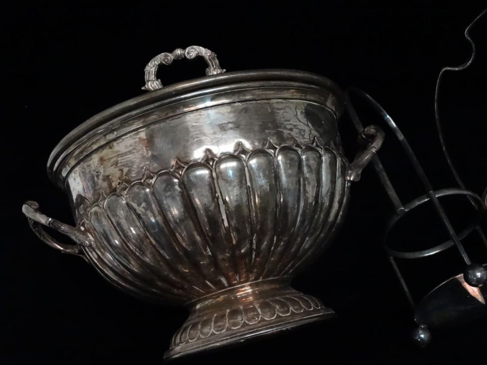 A silver plated tureen - of part gadrooned form with twin handles and cover, diameter 21cm, together - Image 2 of 5