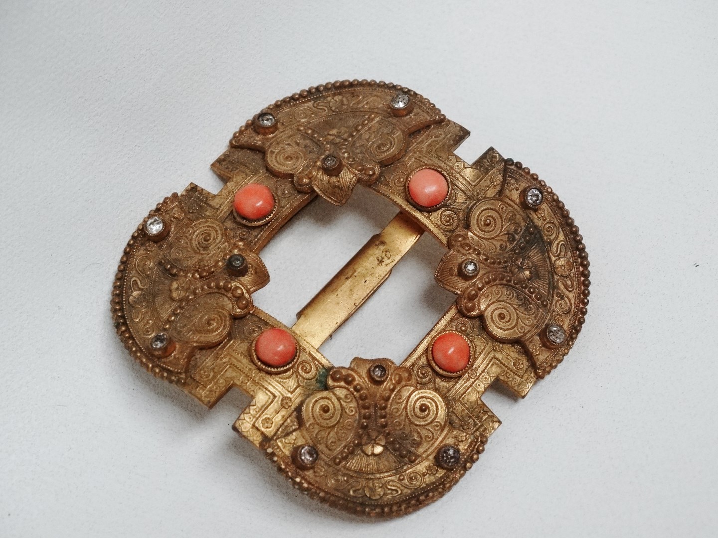 A late 19th century gilt metal buckle - square with a foliate design set with pink coral and white - Image 3 of 4