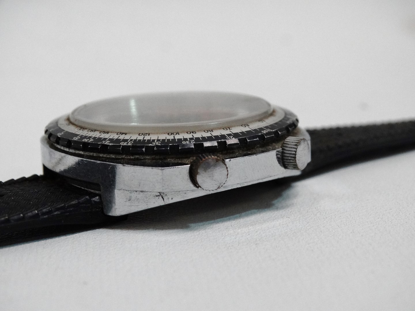 A gentlemans stainless steel Sicura chronograph wristwatch - circa 1970s, black and silver dial with - Image 5 of 6