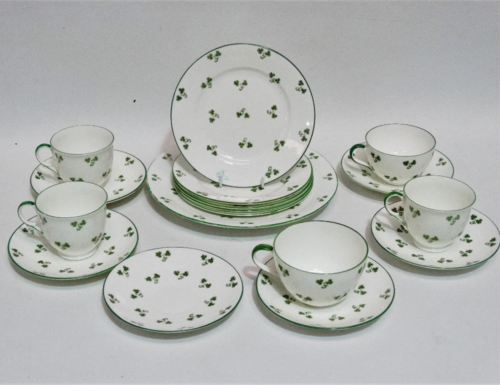 Shelley part tea service - Shelley No. S8064, decorated with shamrocks, comprising five cups of