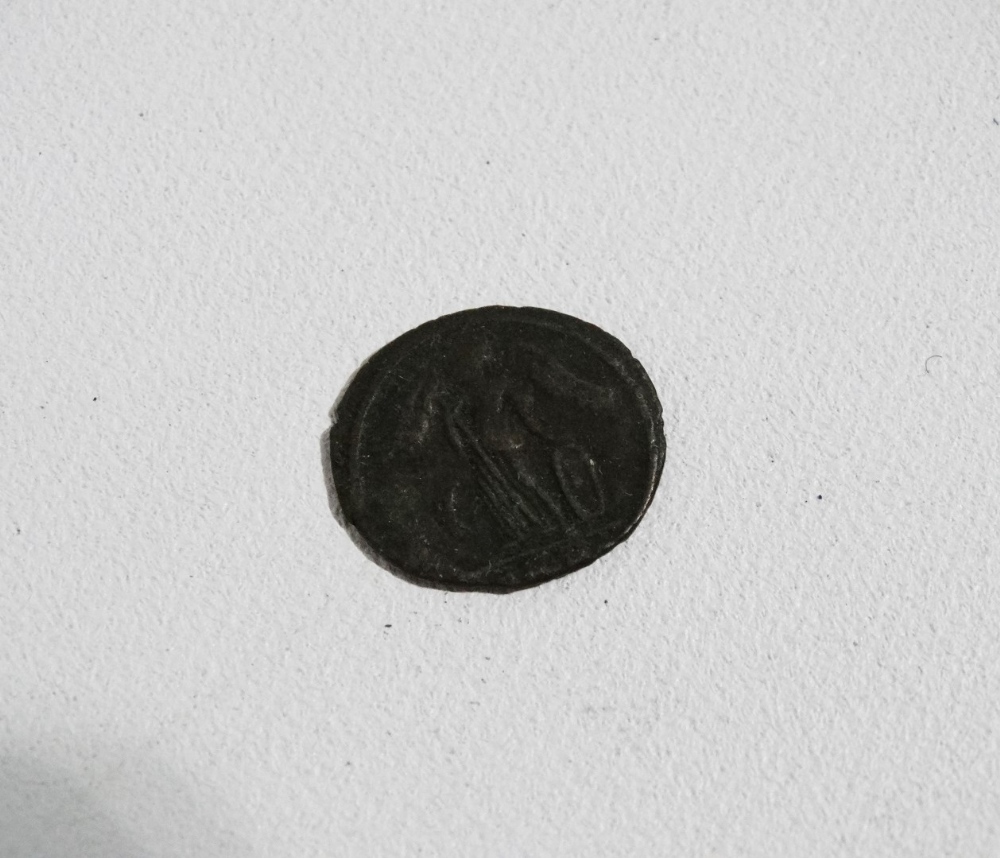 Coins - a Constantine I Roman coin. - Image 3 of 3