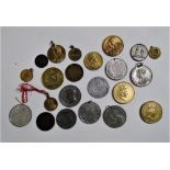 Medals and tokens - a quantity of Royal interest commemorative medals and tokens.