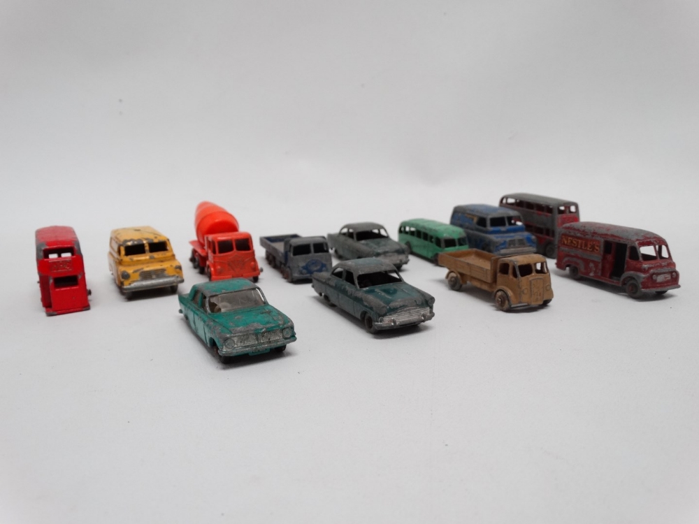 Moko Lesney Matchbox vehicles - to include No. 25 Bedford Dunlop van, No. 42 Bedford Evening news - Image 4 of 6