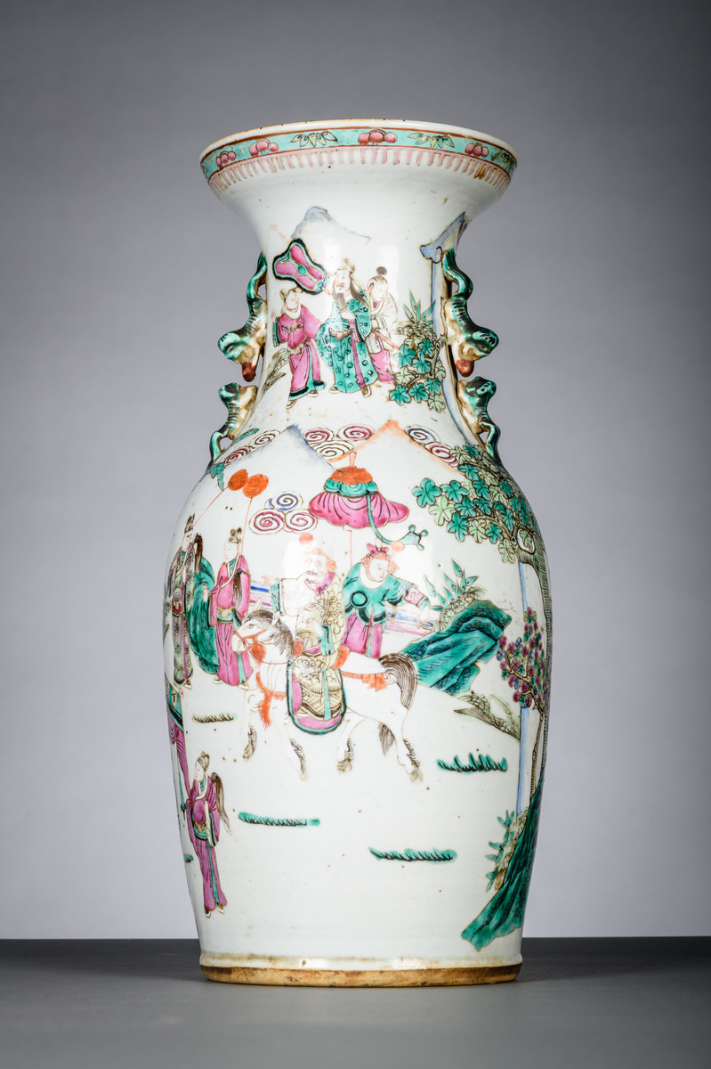 A Chinese famille rose porcelain vase 'audience' (h45cm) - Image 3 of 6