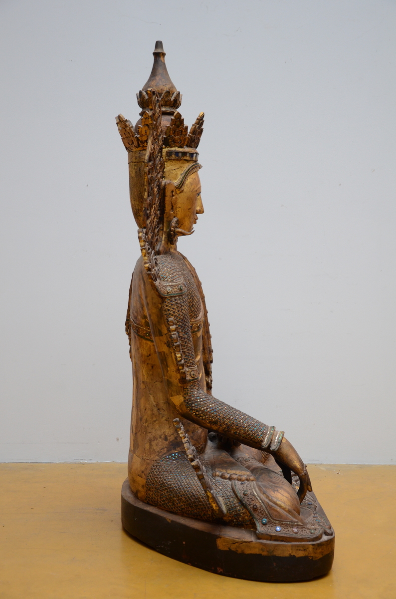 A large Burmese Buddha in wood with inlaywork, 20th century (h136cm) - Image 3 of 5