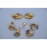 Lot: 4 pairs of earrings in yellow gold (18 kt)