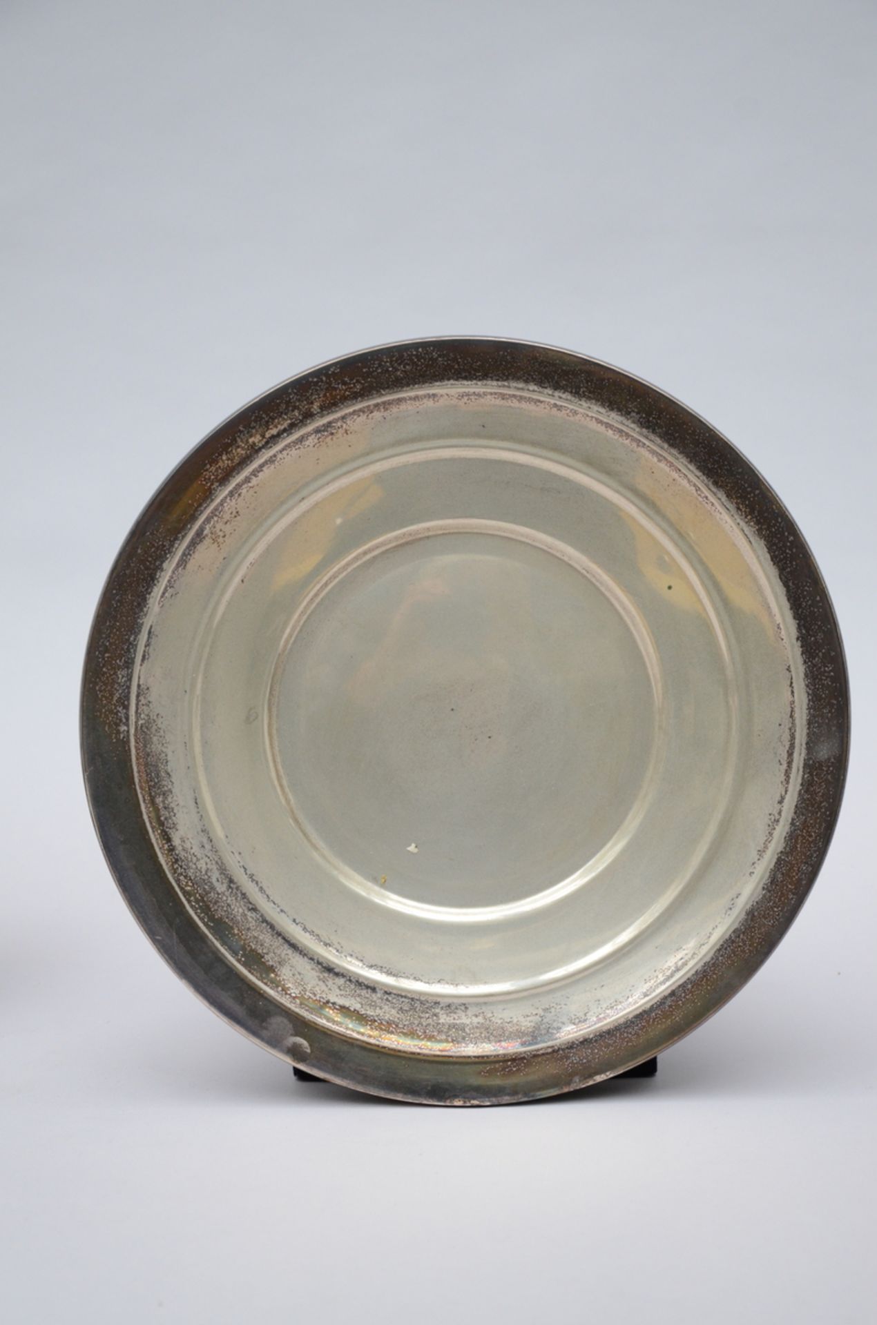 Lot silver: Wolfers table mirror (40x30cm)+ round dish by Wolfers (dia32cm)+ art deco tray ( - Image 2 of 7