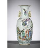 Chinese porcelain vase '8 immortals' (h59.5 cm)