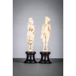 A pair of ivory figures, Dieppe 19th century (H20cm)