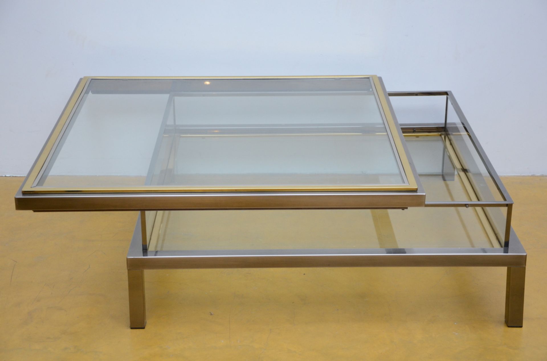 Belgachrome coffee table (h42x108x108cm), 2 tables (h42x68x48cm) and lamp (total h91cm) - Image 3 of 4