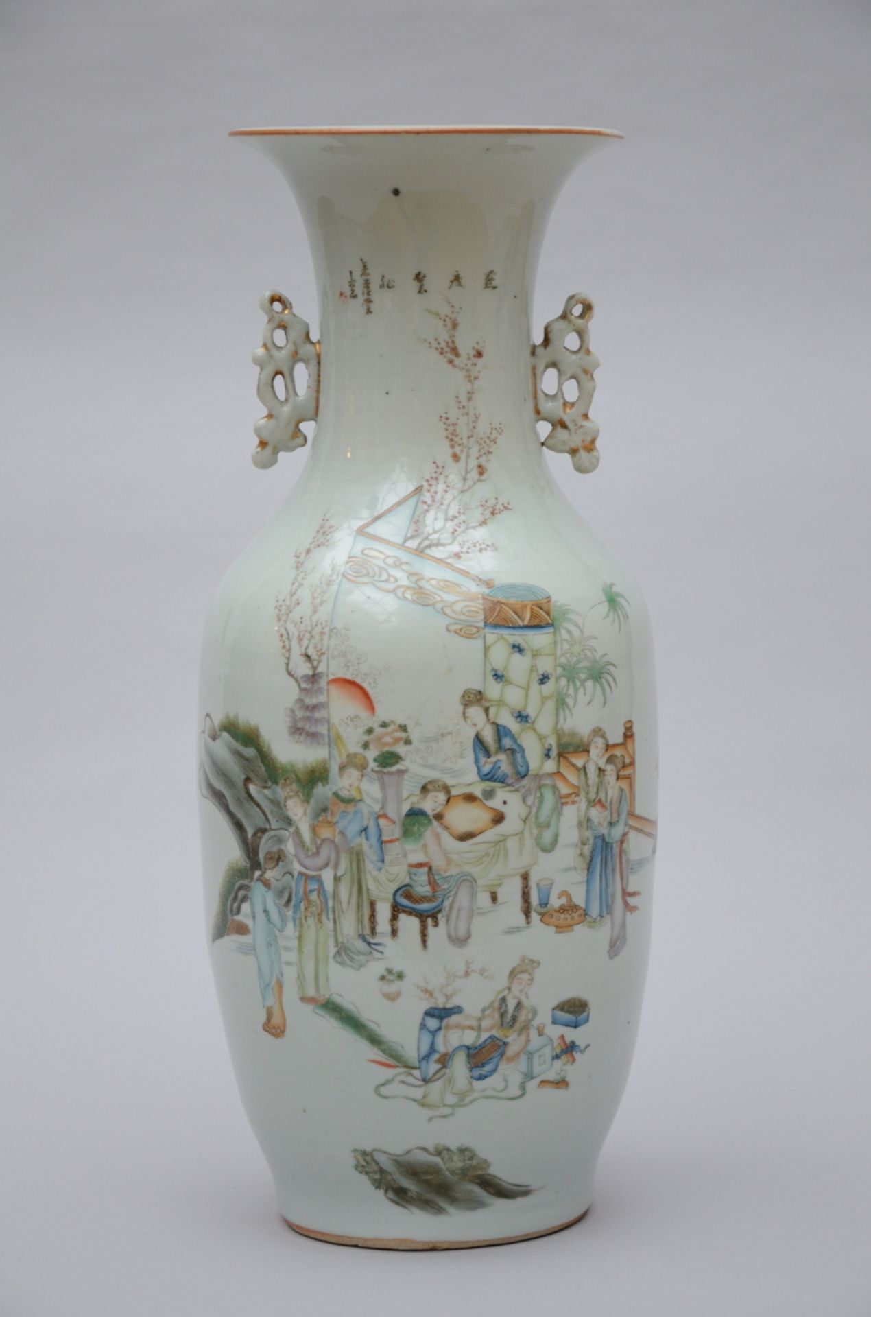 Chinese porcelain vase 'ladies' (h56.5) (*)