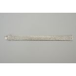 A bracelet in white gold (18kt)