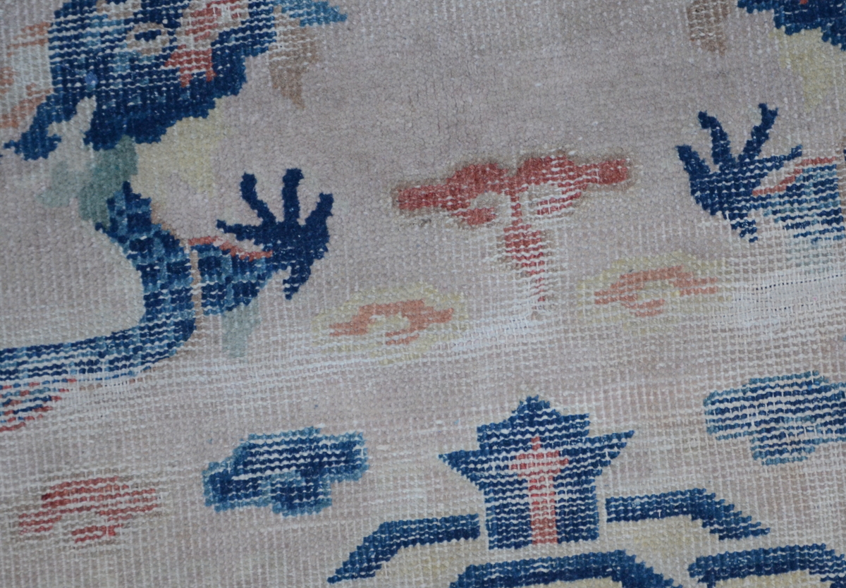 Carpet 'dragons', China or Tibet (152x83cm) (*) - Image 3 of 4