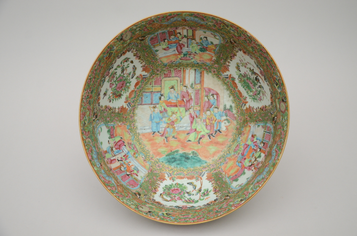 Large bowl in Canton porcelain, 19th century (h17x40cm) (*) - Image 3 of 4