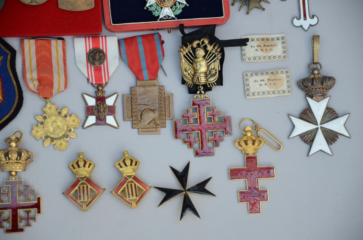 Large collection of medals - Image 4 of 8