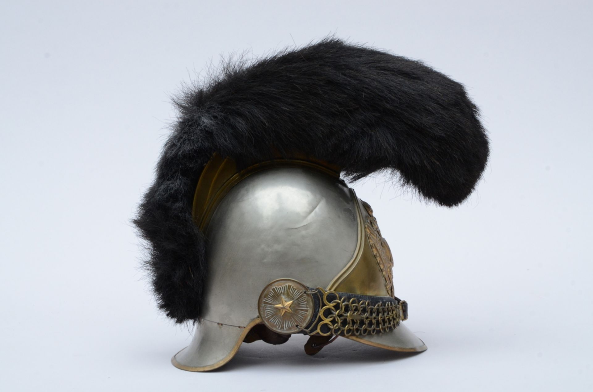 An Austrian metal helmet (h32cm) - Bild 2 aus 4