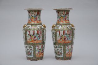 A pair of Canton porcelain vases (h46.5)