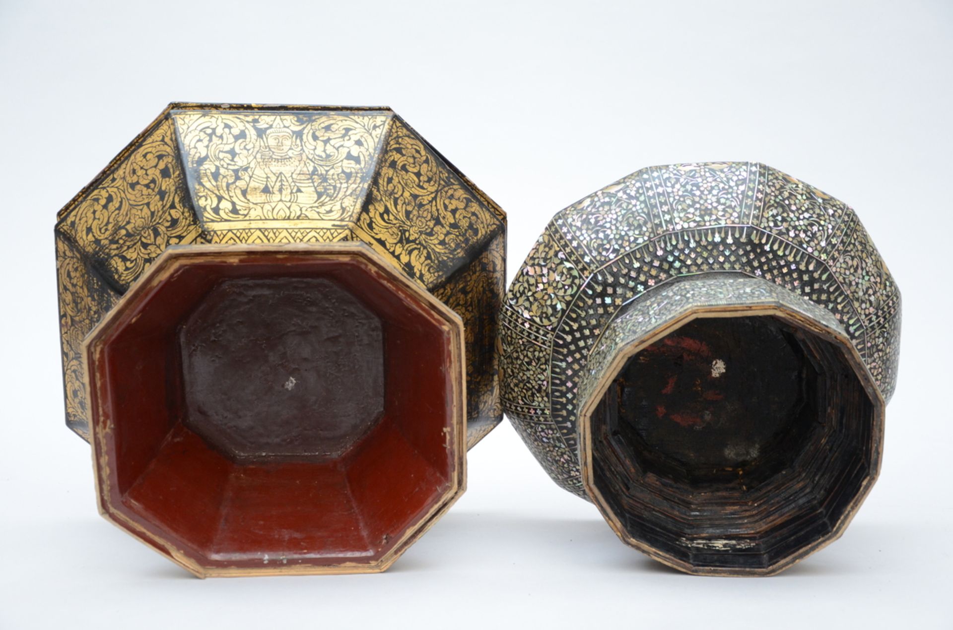 Lot: two Thai lacquered bowls (h23x40cm) (h20x34cm) - Bild 4 aus 4