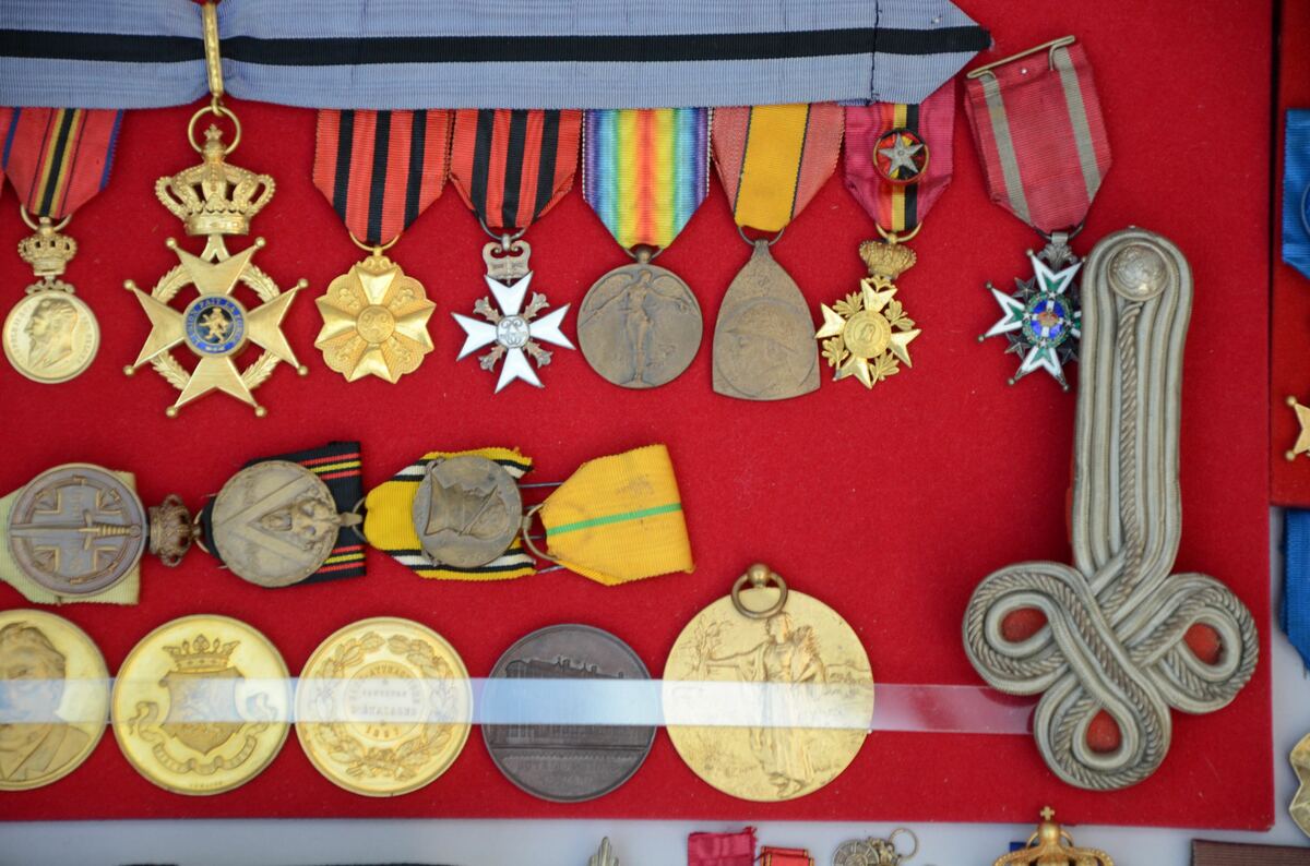 Large collection of medals - Image 6 of 8