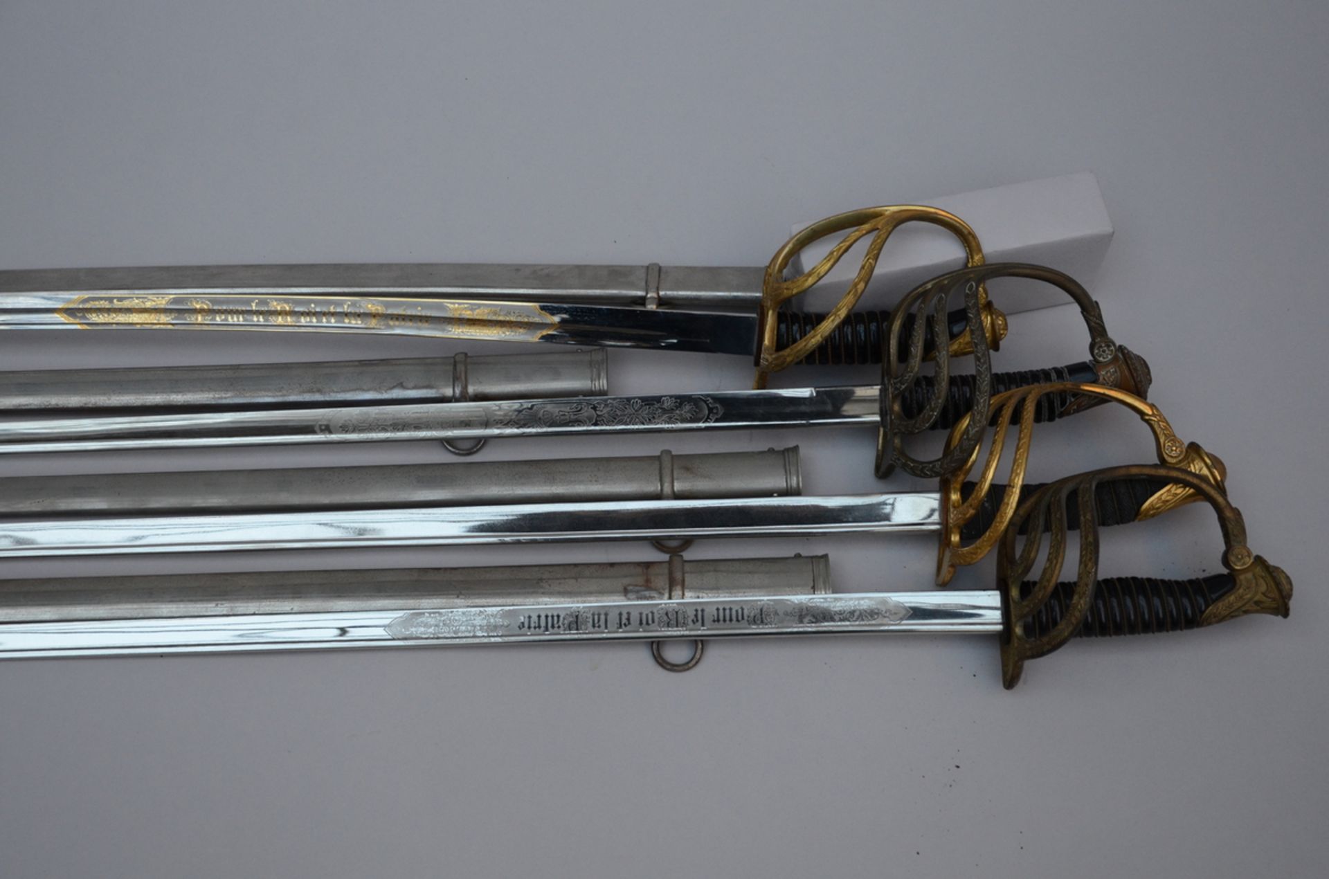 Lot: four Belgian sabers, late 19th century - Bild 4 aus 5