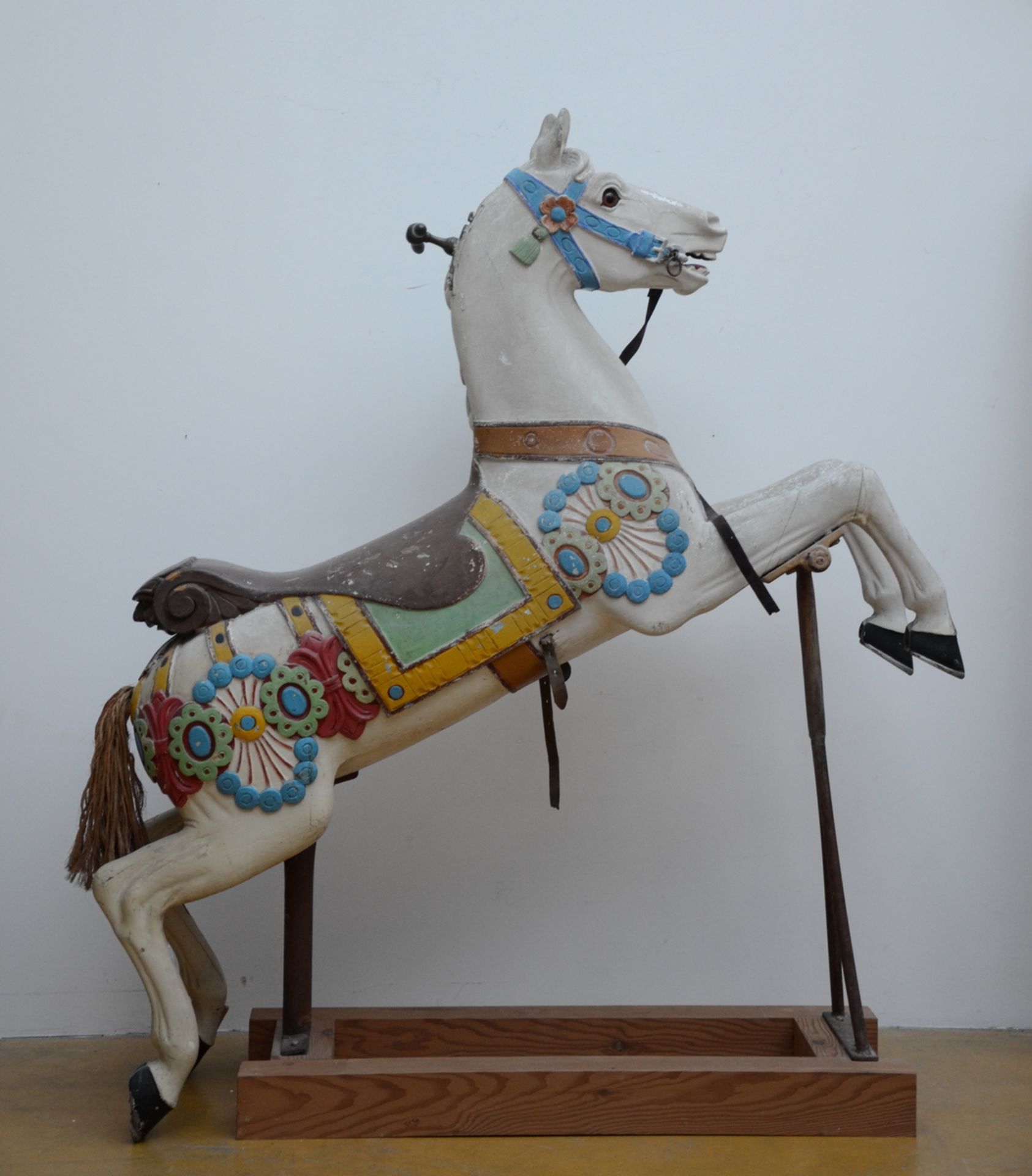 Carousel horse (100x132cm)