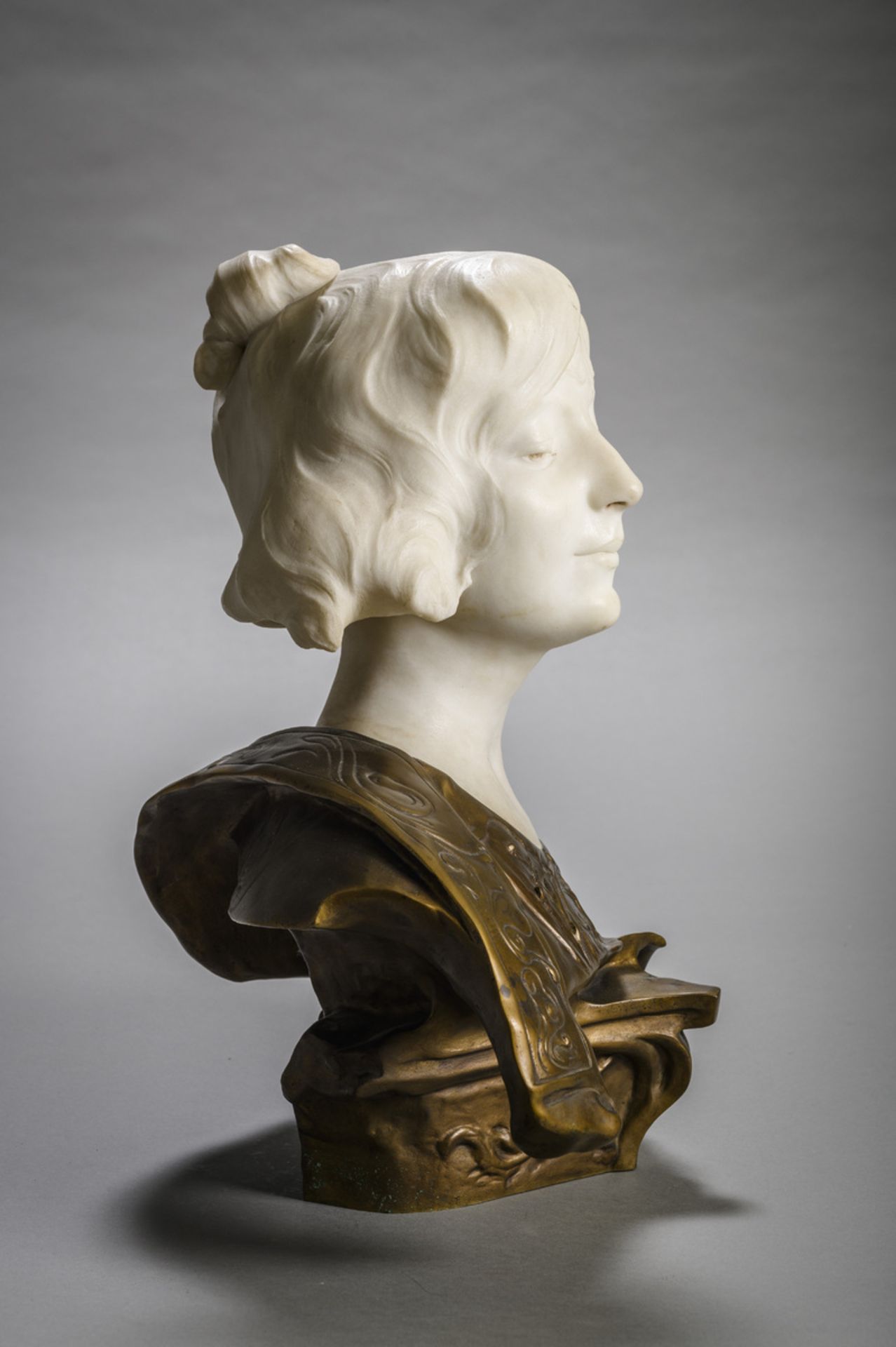 Paul François Berthoud: 'ladies bust' in bronze and carrara marble (h45cm) - Image 2 of 4