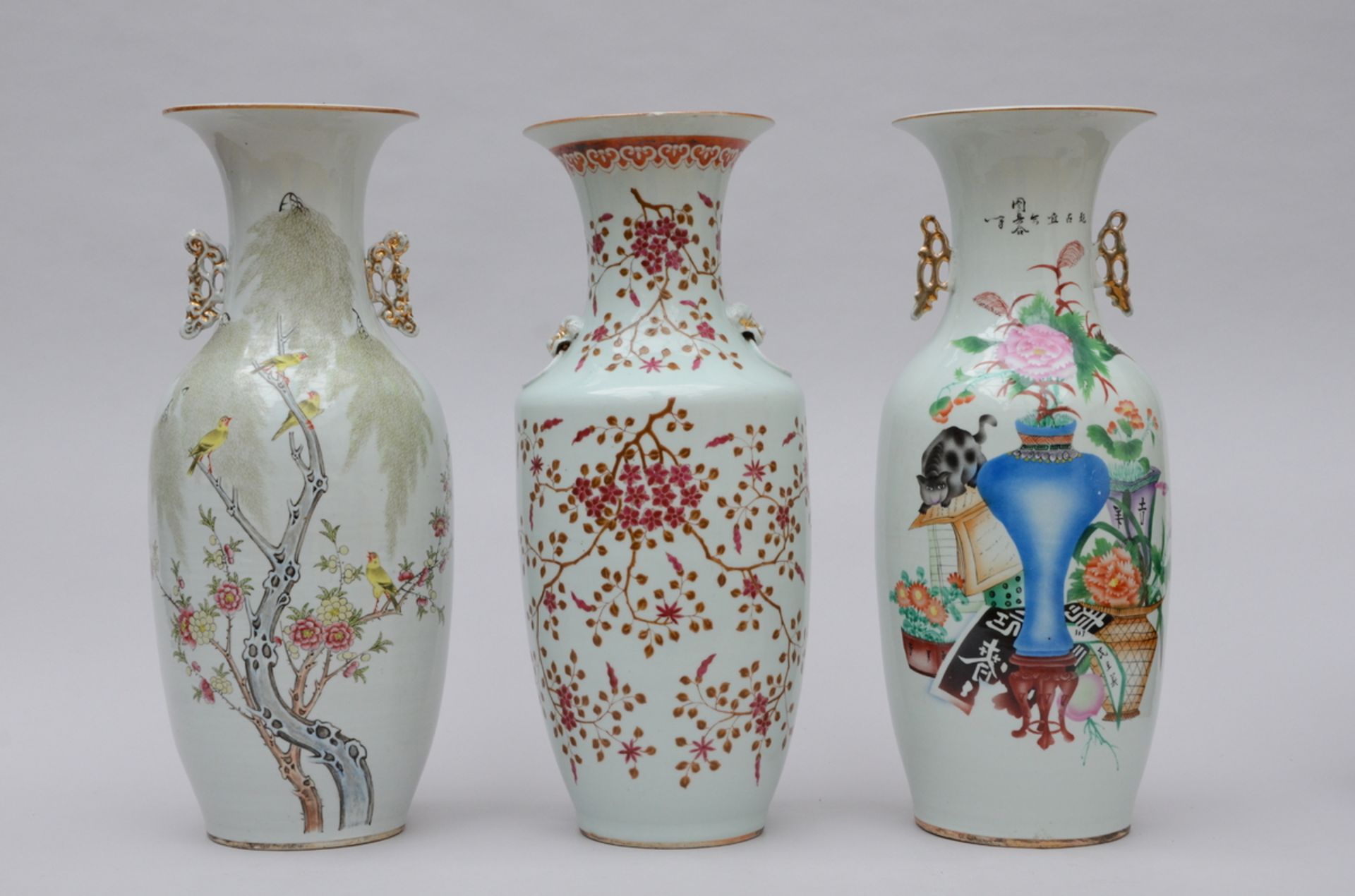 Lot: 3 Chinese vases 'antiquities', 'birds', 'flowers' (H 57.5, 58, 57 cm)