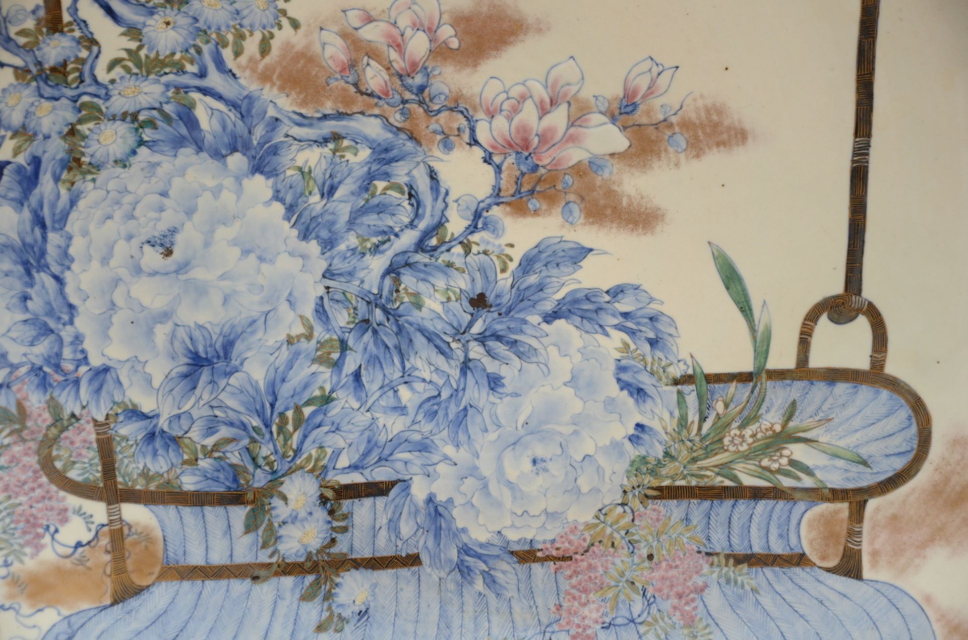 A very large Japanese porcelain plate 'flower basket', 19th century (dia 90cm) - Image 5 of 5