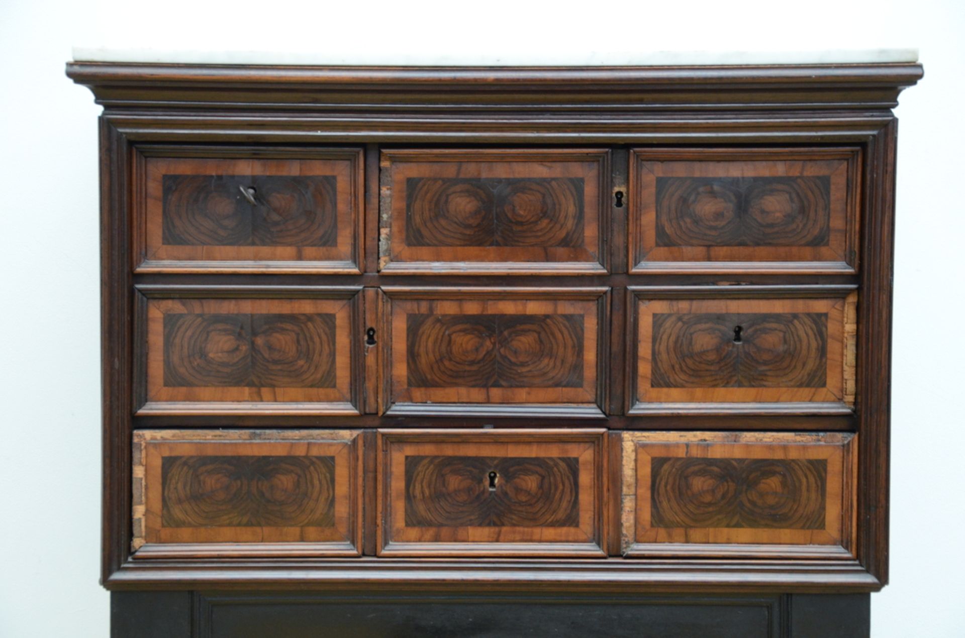 Small antique cabinet in walnut with marble top (H121x66x33cm)(*) - Image 2 of 5