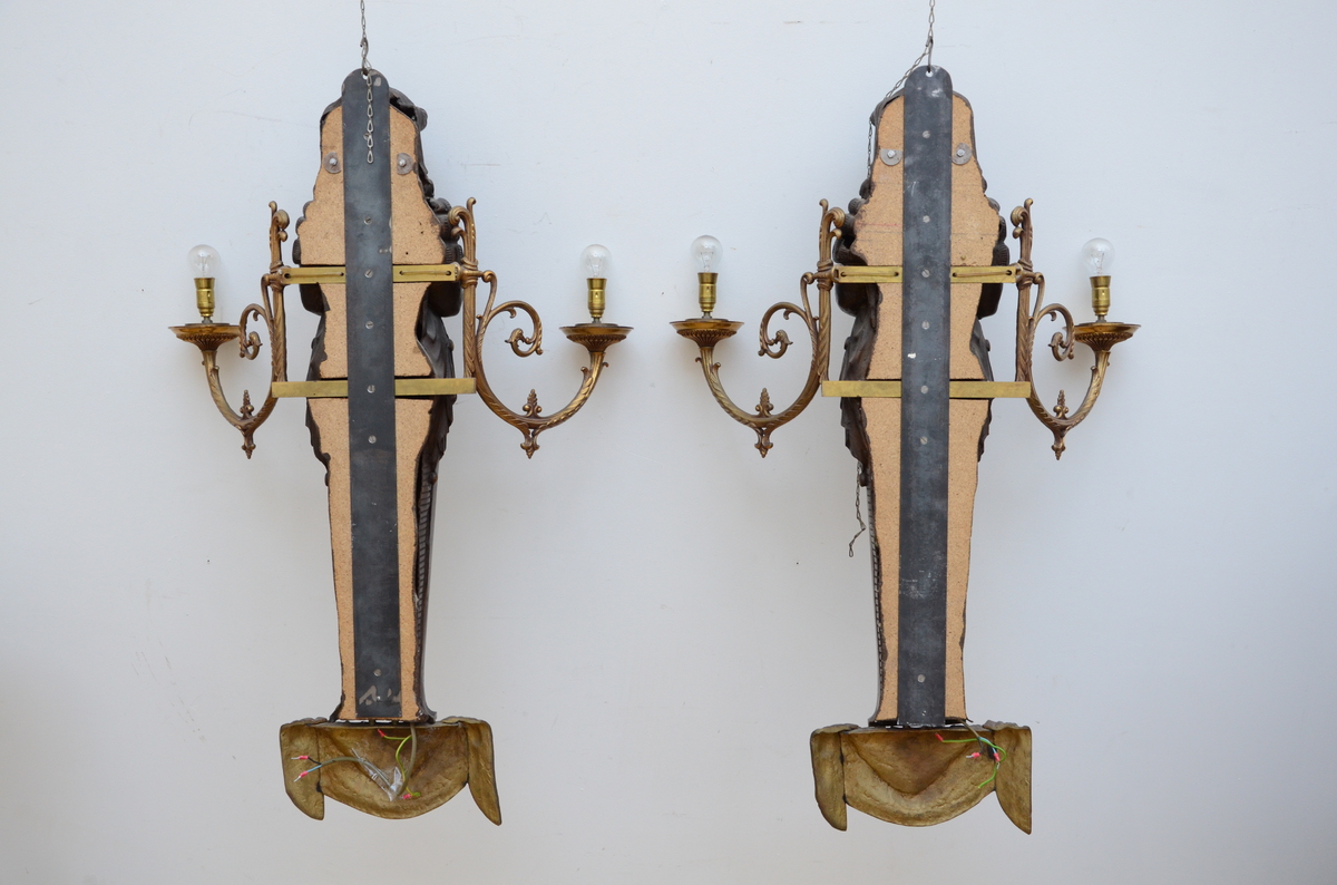 A pair of large wall lights with karyatids, assembled (96x64cm) - Image 2 of 5