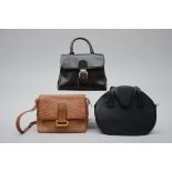 Lot: 3 Delvaux handbags 'brilliant black, ostrich leather, black handbag' (*)