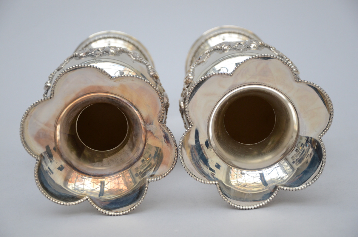A pair of silver Louis-Philippe vases (925/1000) (h37cm) - Image 2 of 4