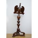 A lectern in oak 'eagle' (H185cm)