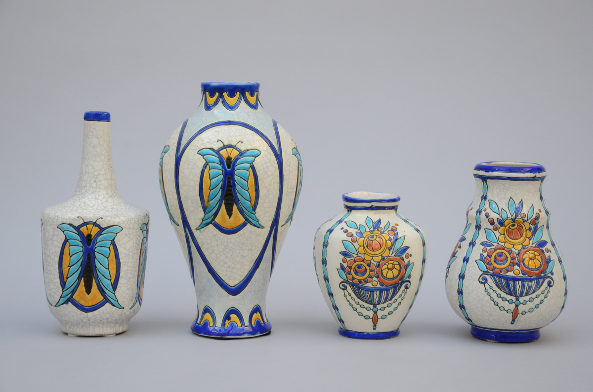 4 Art Deco vases, Boch, 'butterflies and flowers' D742 D944 (h16- 28cm) (*)