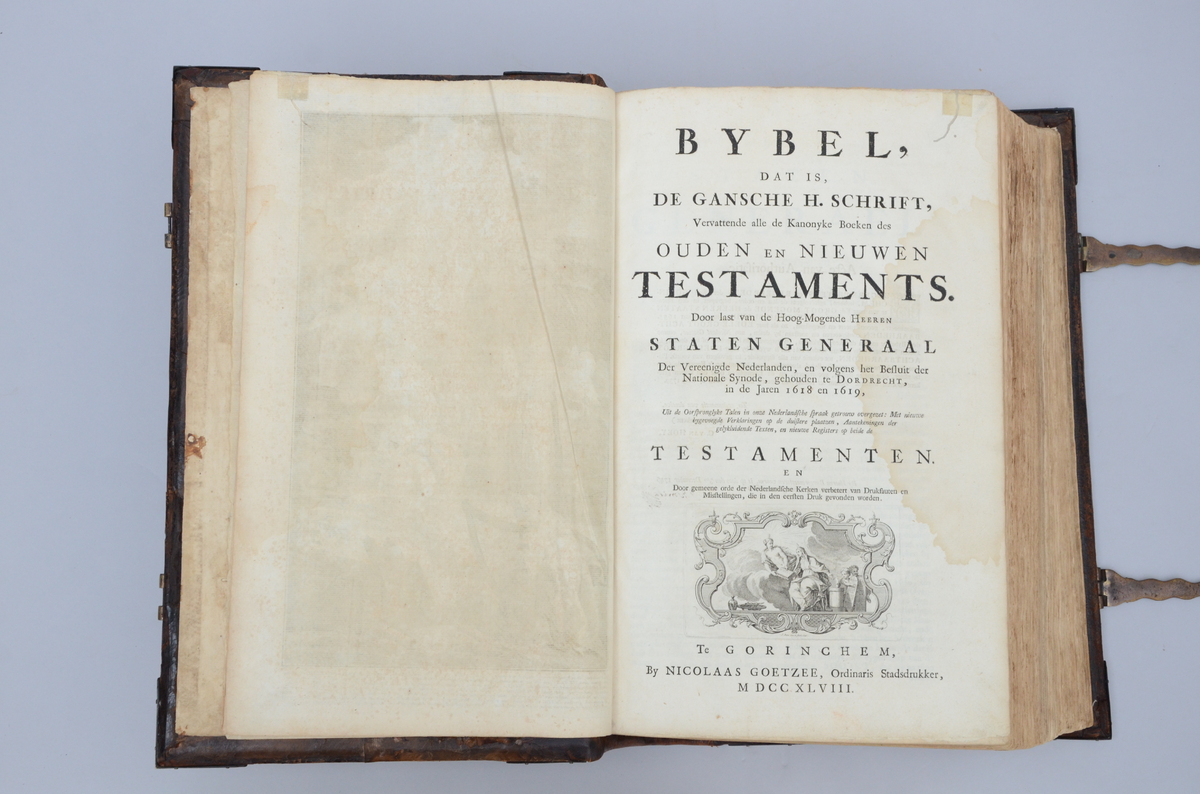 Nicolaas Goetzee at Gorinchem: book 'Old and New Testament', 18th century (45x29cm) - Image 3 of 4