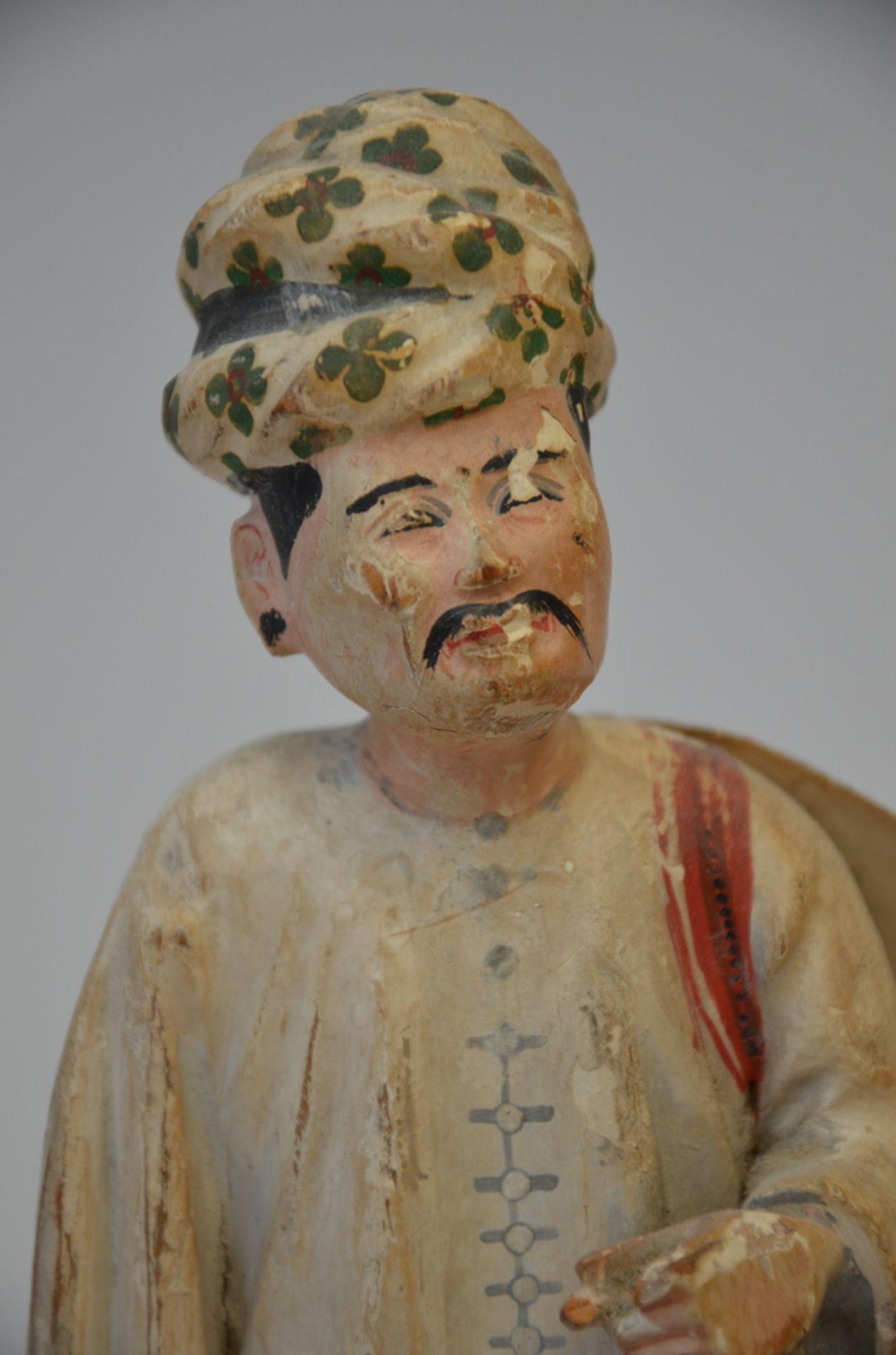 Collection of figures in papier mache and wood, Southeast Asia (H24 to H27cm) - Image 5 of 6