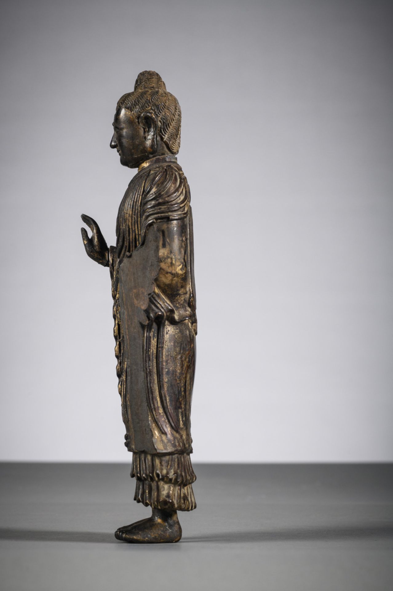 Rare Chinese statue in lacquered wood 'Maitreya', Qialong period (h 31.2 cm) - Image 4 of 6