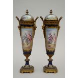 A pair of vases in Sèvres porcelain 'gallant scenes' (H50cm) (*)