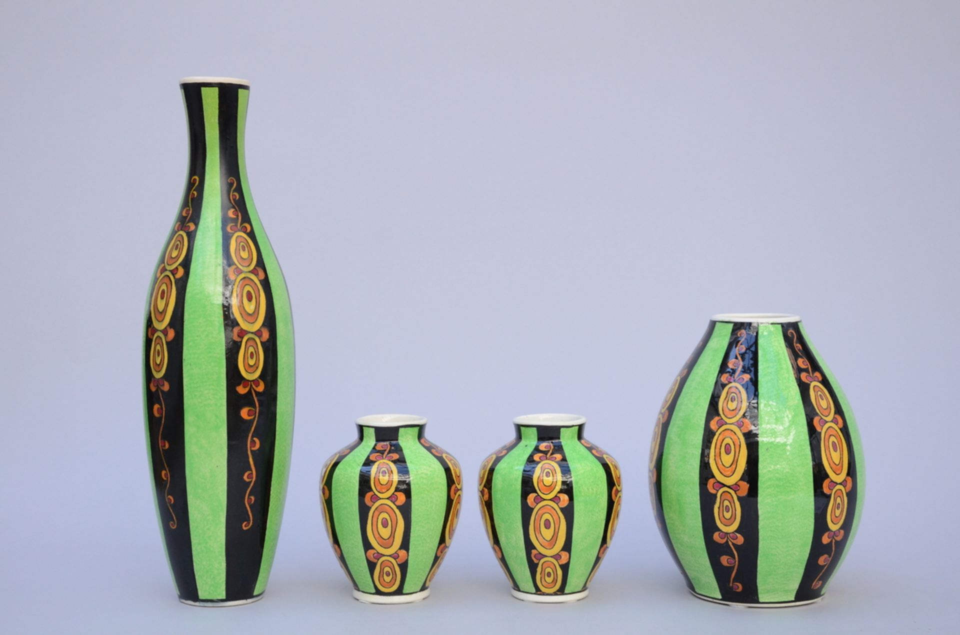 4 Art Deco vases, Boch Keramis D787 (h16 to 46cm) (*)