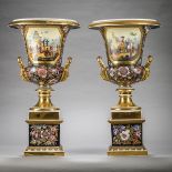 A pair of crater vases in Paris porcelain 'Chinese decoration', 19th century (h66cm) (*)
