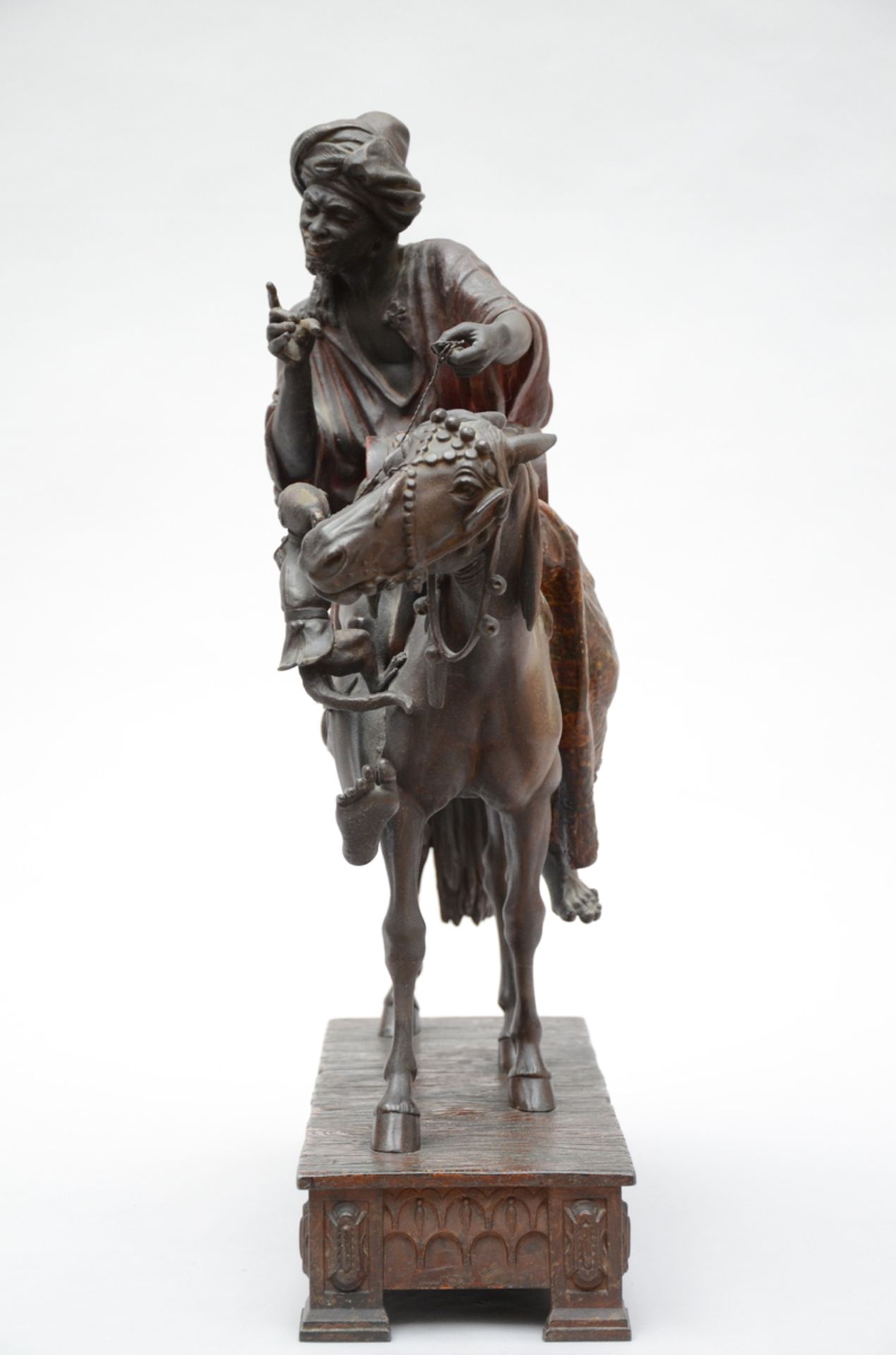 Waagen: sculpture in zamack 'Oriental musician on a horse' (64x46x16cm) (*) - Bild 4 aus 6