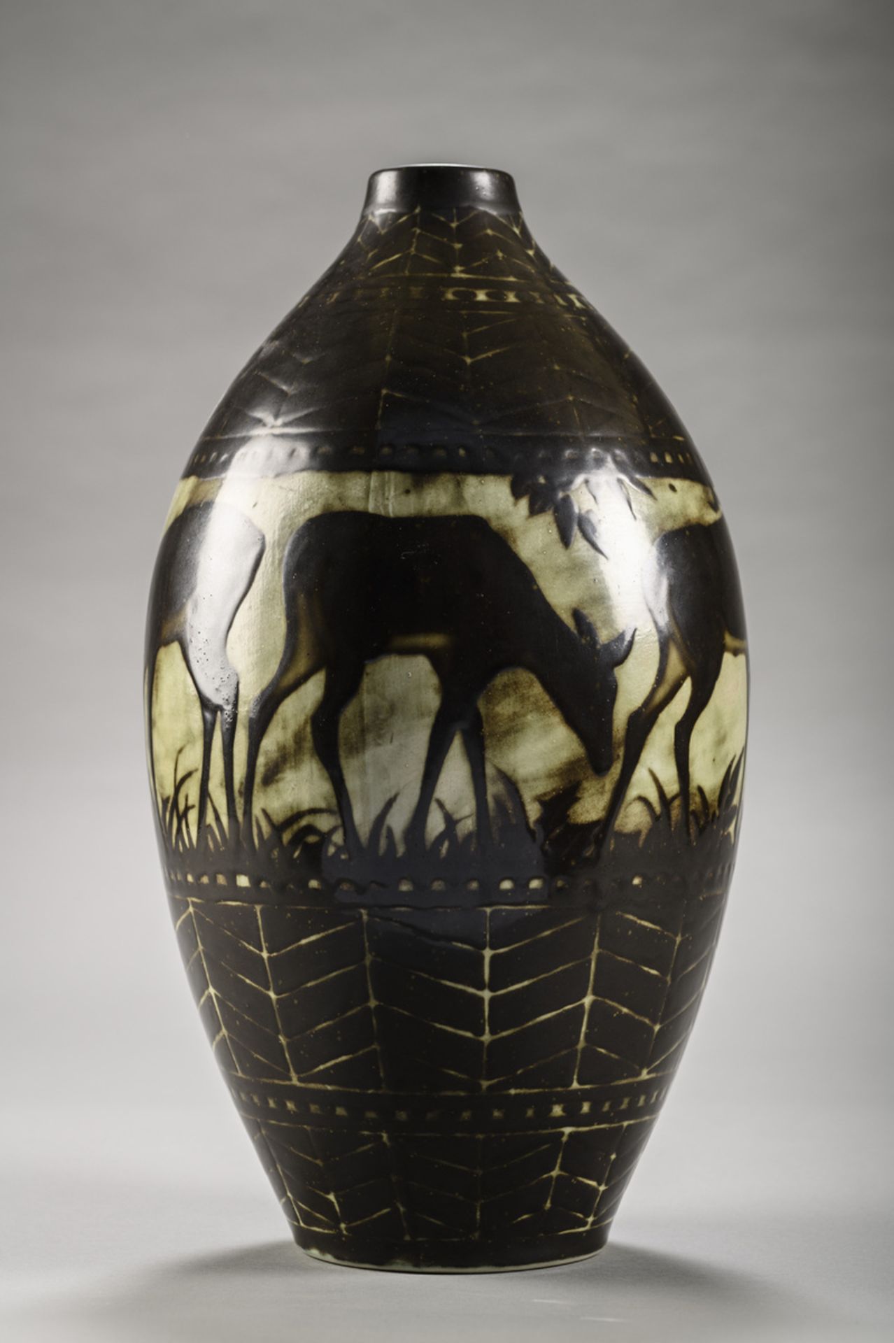 Art Deco vase in stoneware Keramis, Charles Catteau 'deer' D924 (h46cm)