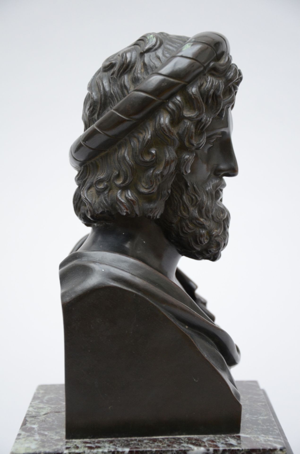 Chardigny: bronze bust on marble base 'Esculape' 1854 (h23 cm) - Image 2 of 4