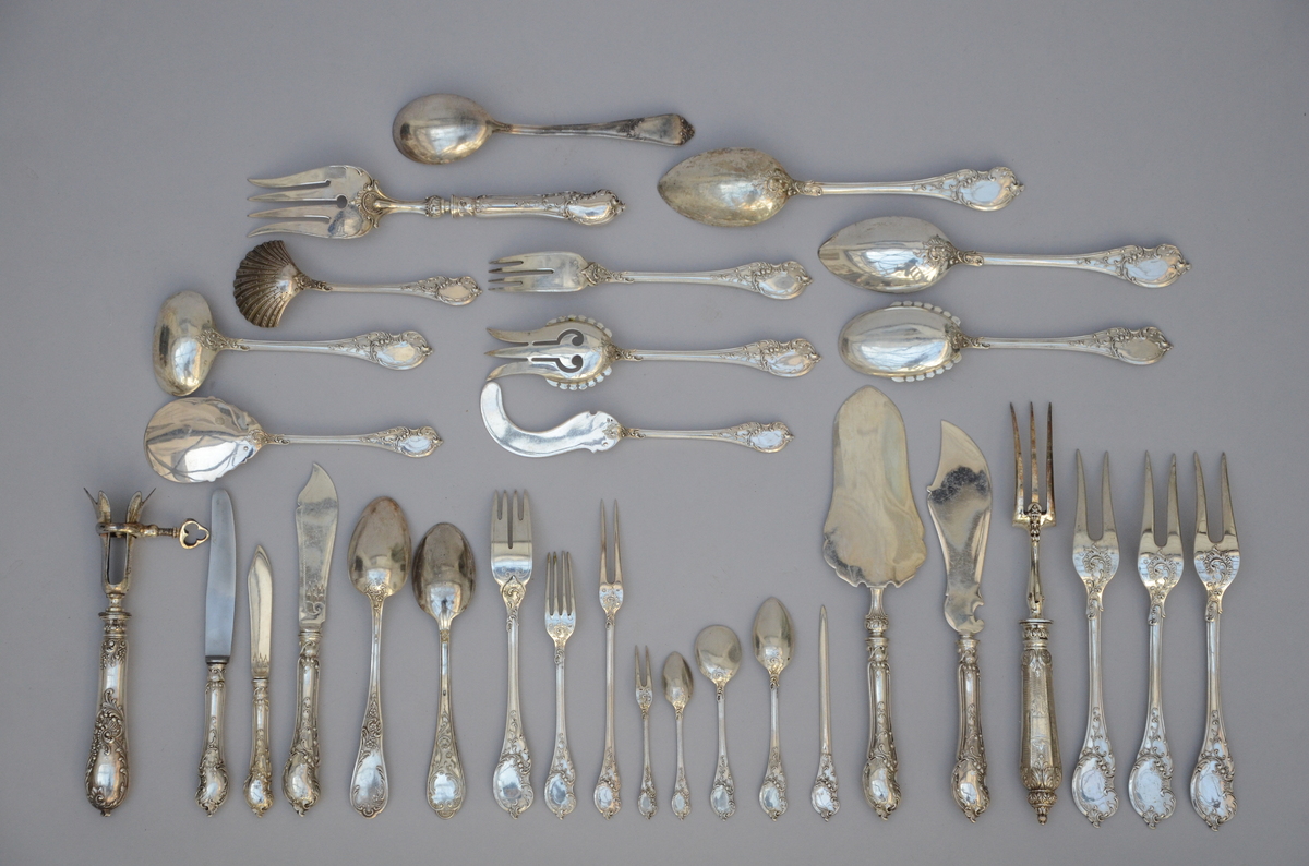 An assembled silver cutlery set, Louis XV style (*)